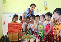 Hết lòng với trẻ em dân tộc Khmer